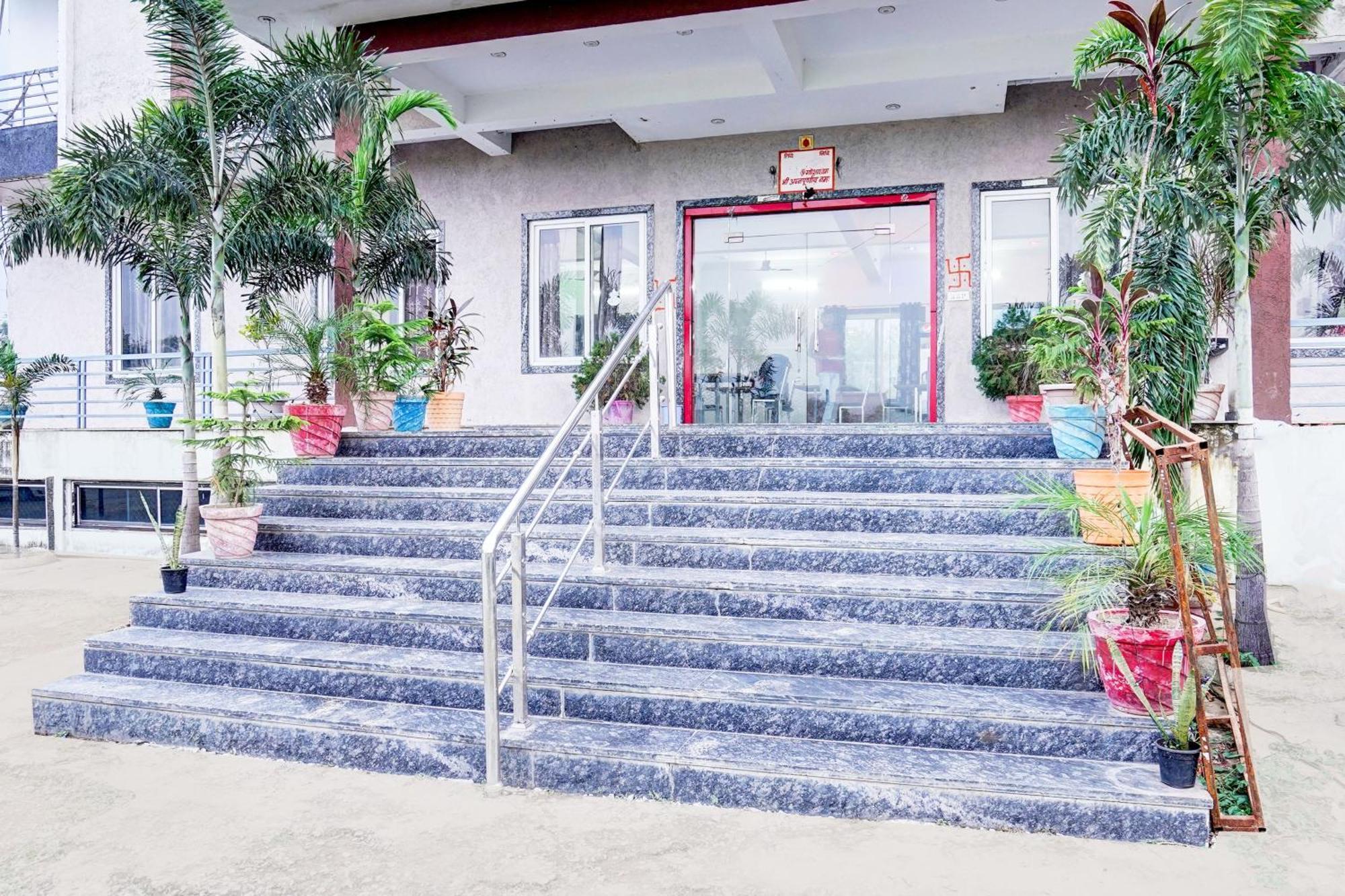 Hotel O Shree Ji Resort Ghatiaoli Esterno foto